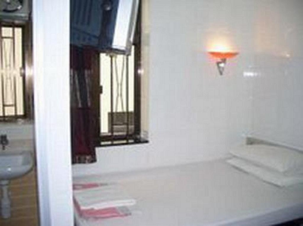 Sun Shine Guest House ฮ่องกง ภายนอก รูปภาพ